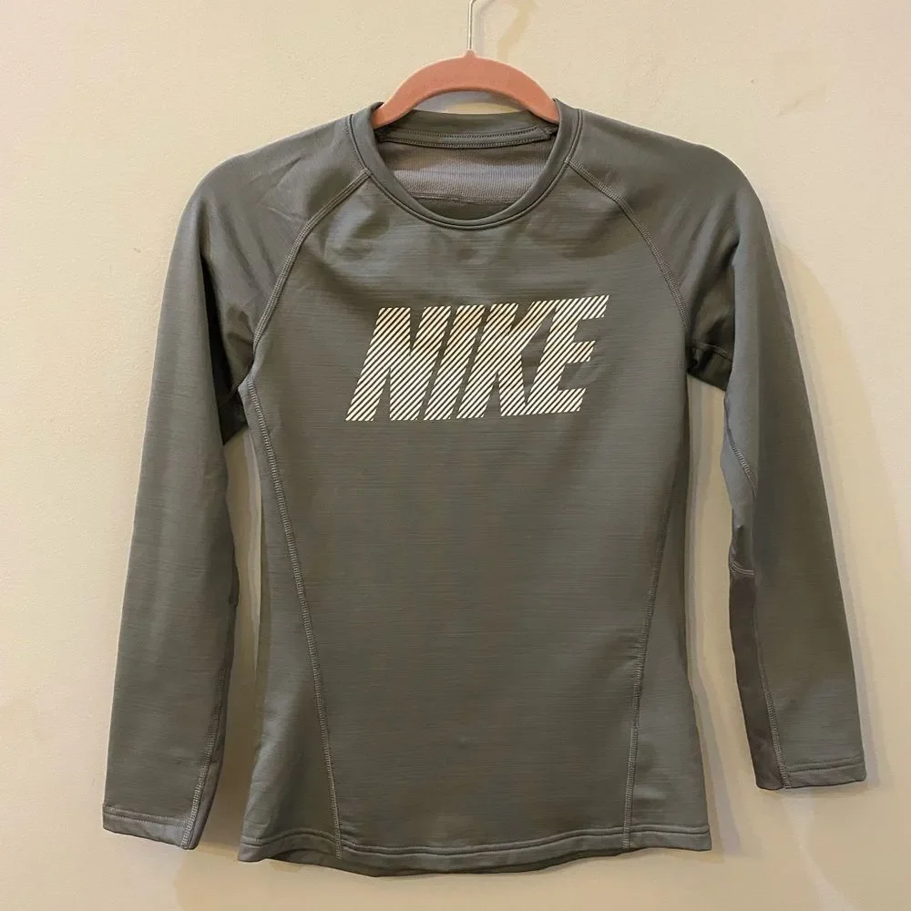 Nike Dri-Fit Long Sleeve Gray Crewneck Shirts Boys Size L